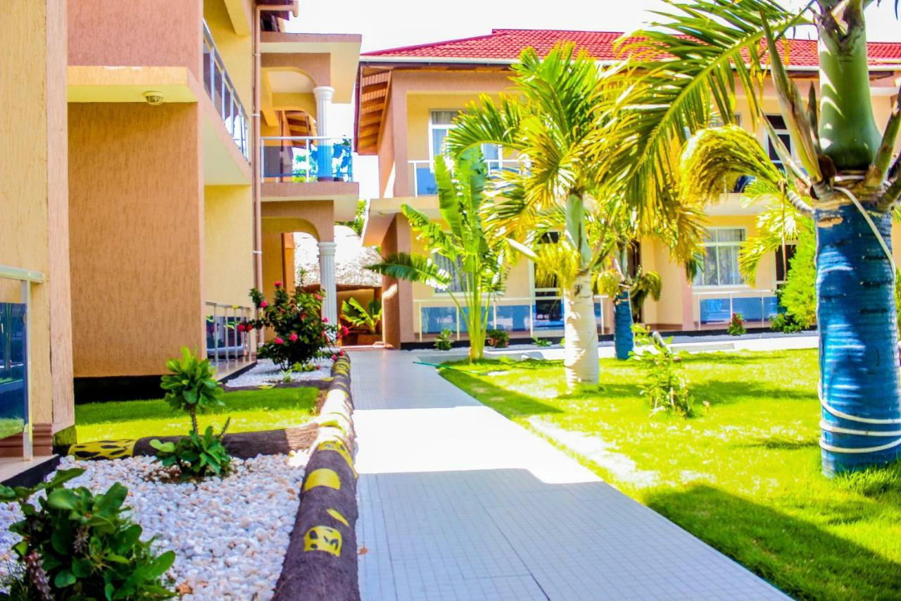 Sea View Beach Resort Lindi Exteriör bild